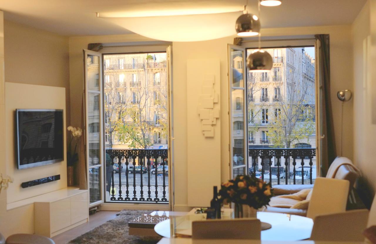 Two Bedroom Luxury Apartment - Balcony With View Of Notre Dame Parigi Esterno foto
