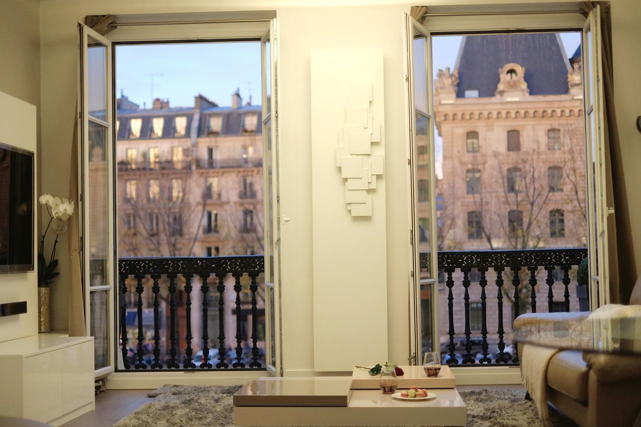 Two Bedroom Luxury Apartment - Balcony With View Of Notre Dame Parigi Esterno foto